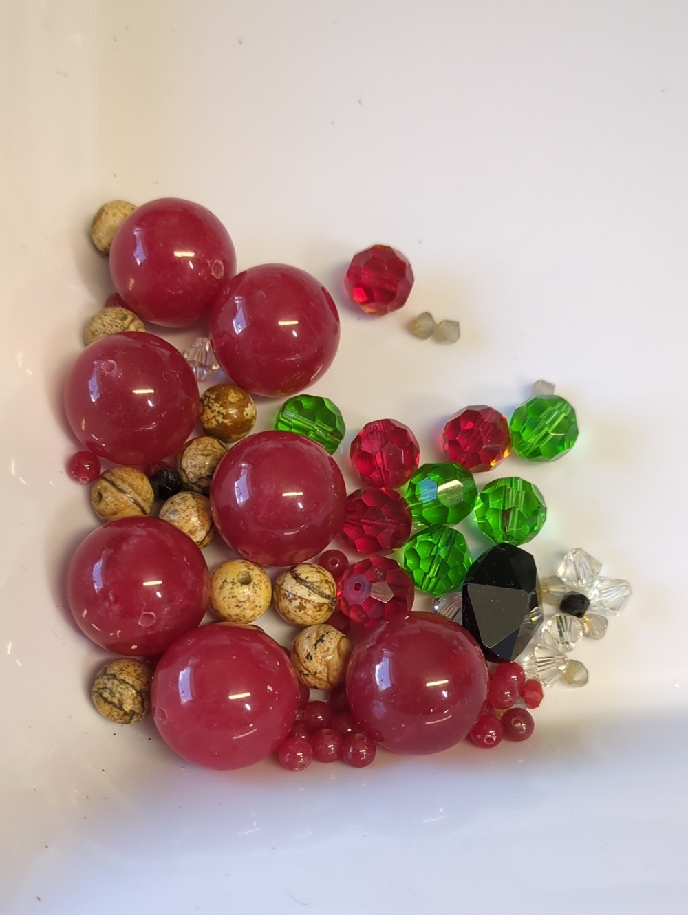 🏵️B30 Glass and Stone Round Bead Mix